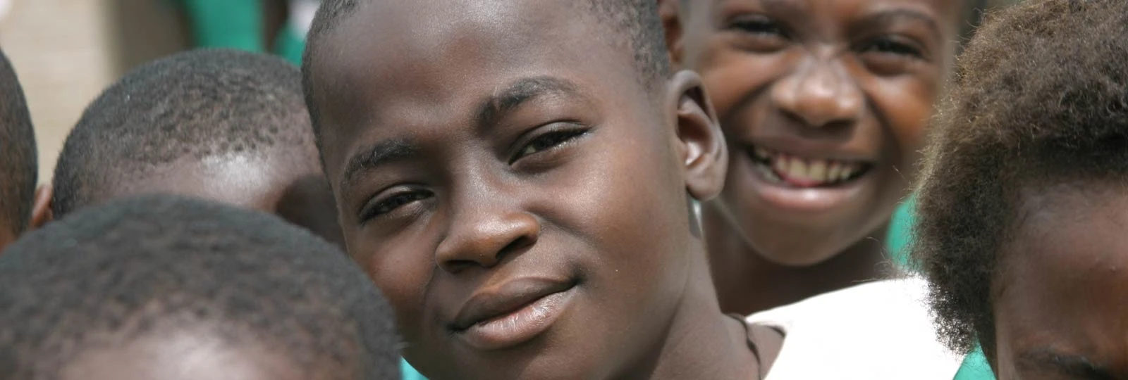 Image of young Equato-Guineans 